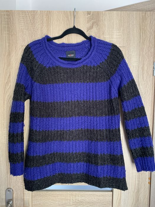 Chabrowy sweter w paski