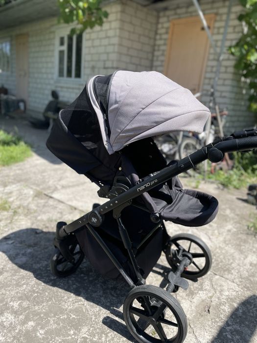 Продам коляску 2 в 1 Riko nano pro
