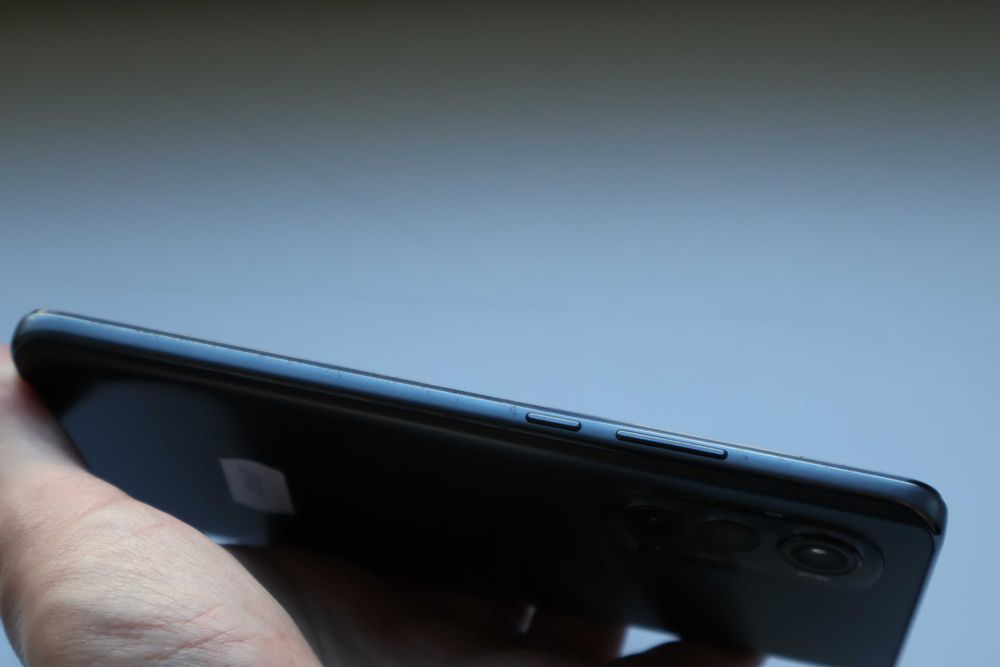 Motorola Edge 2022 XT2205-1  6.6", 50MP, 128Gb, 8GB RAM, 5000mAh