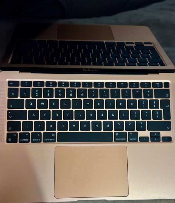 MacBook Air M1 16GB/256GB  stan jak nowy