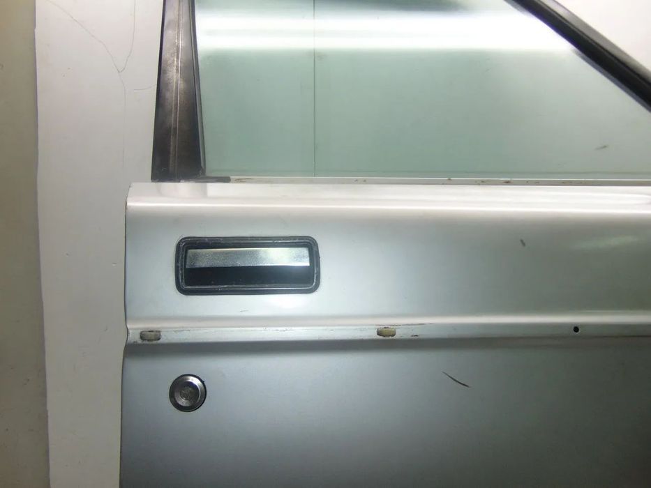 Volvo 244 portas " usado em bom estado " para venda