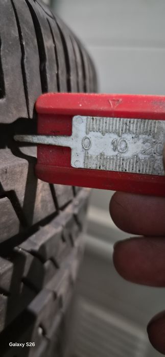 Komplet opon letnich 225/45/17   7,5mm