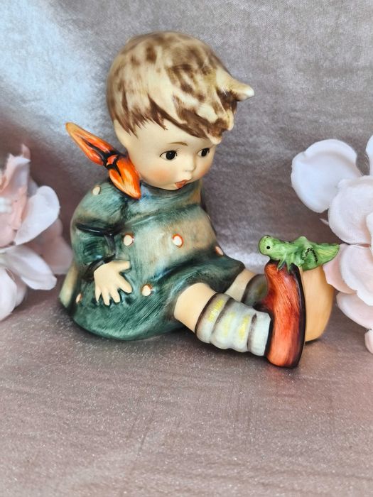 Goebel. Hummel. Germany. Figurka porcelanowa.
