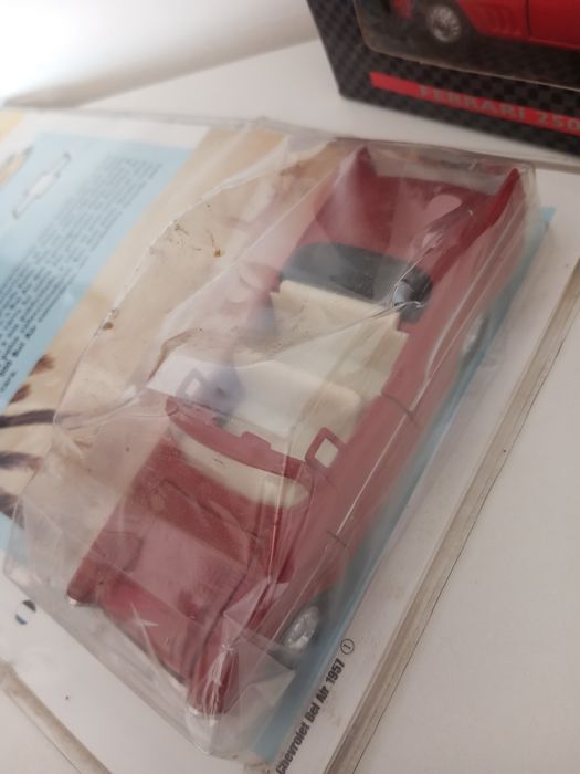 Top Cars Chevrolet Bel Air 1957 ou Ferrari 250GTO Collezione Shell