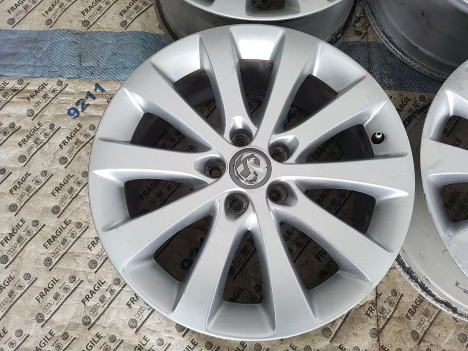 felgi alu oryginał  opel astra h zafira b meriva b 5x110  7jx17 et35
