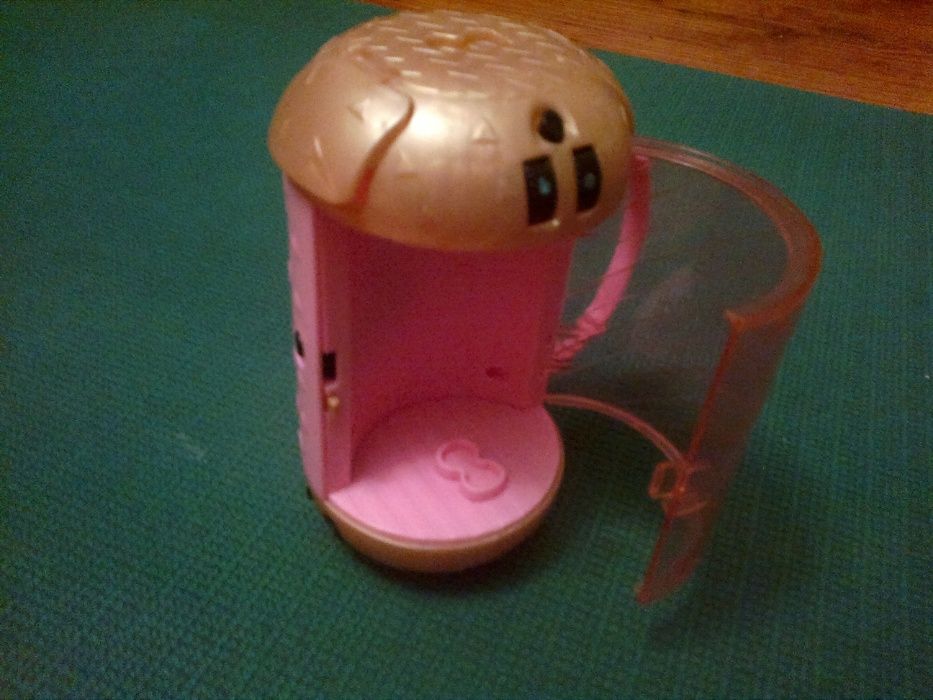 Кукла Лол (Lol) в контейнере-капсуле со сменной одеждой