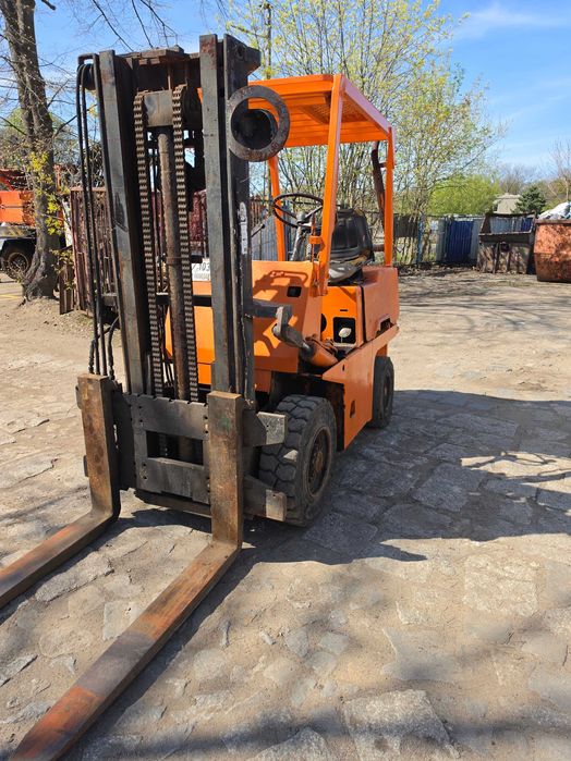 Wózek widłowy DIESEL (silnik mercedes)