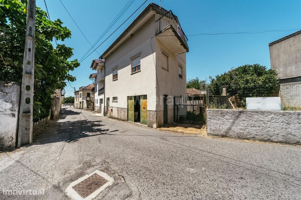 Moradia T3 / Seia, Santa Comba