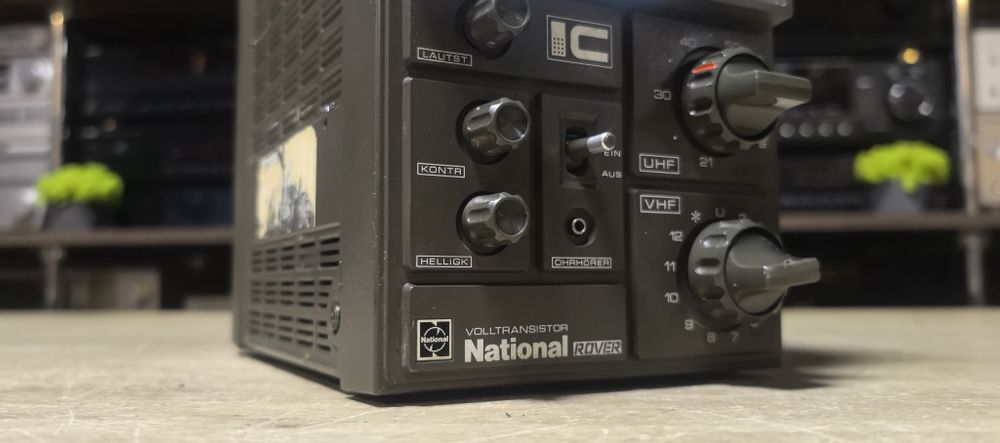 Портативний телевізор National TR-505