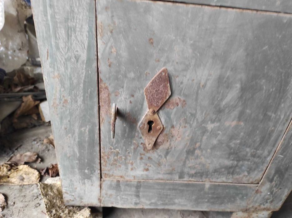 Сейф металлический из СССР. Толщина металла 4мм.