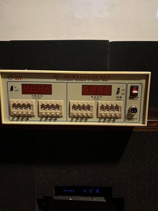 Тестер внутрішнього опору акумулятора серії NZY-200M