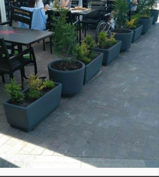 Урны бетонные ,вазоны ,столбы рабица,дорожный бордюр