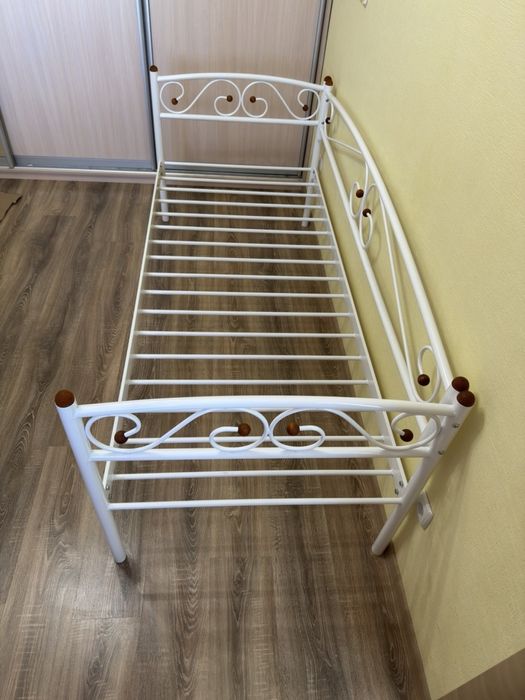 Продам дитяче ліжко, металеве Verona Lux 80*190. Десткая кровать