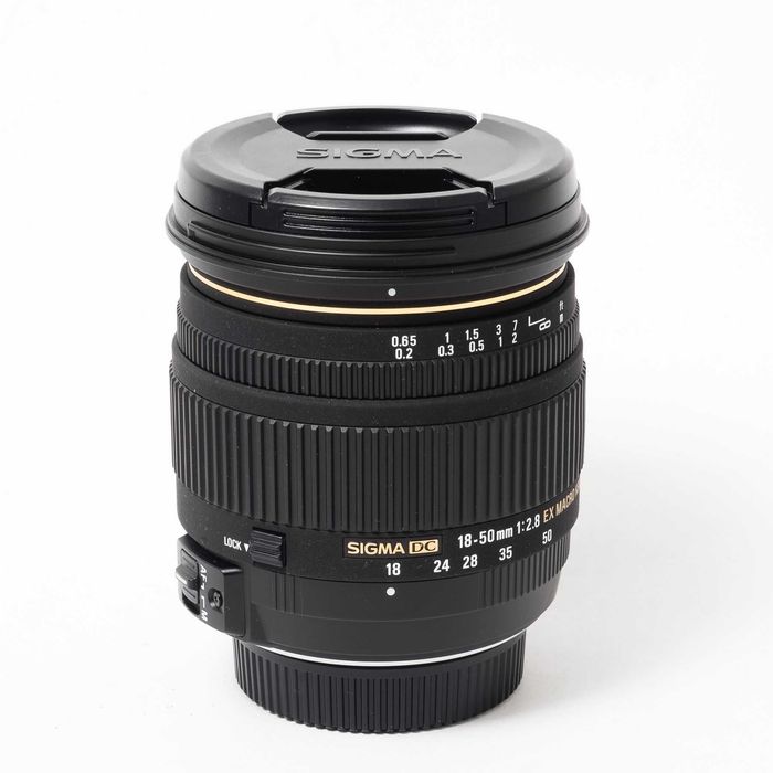 Об’єктив Sigma AF 18–50mm f/2.8 EX DC HSM для Nikon
