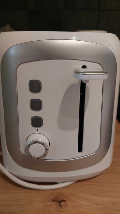 Toster Electrolux biały