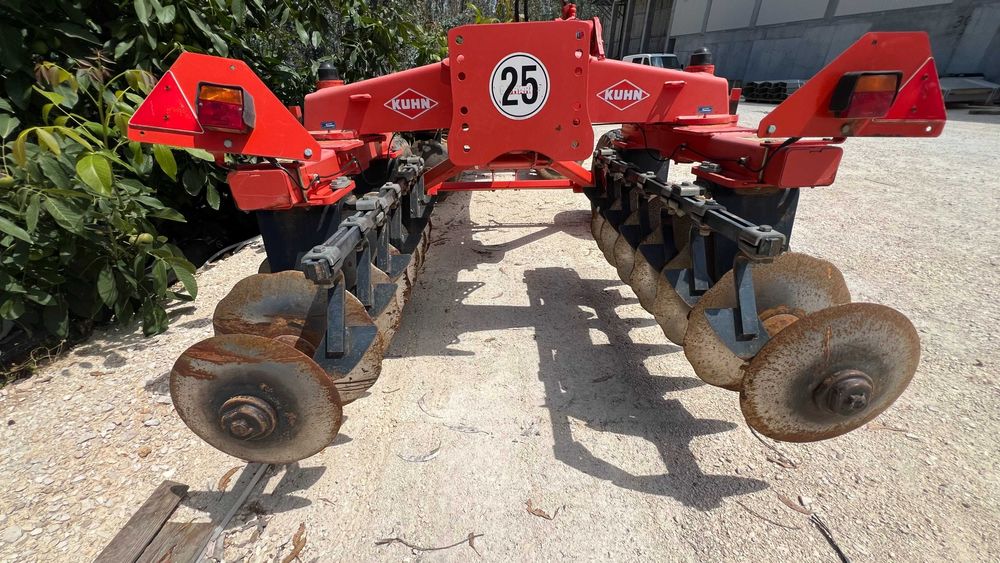Grade de Discos KUHN DISCOVER XS 24/660 – Ano 2007