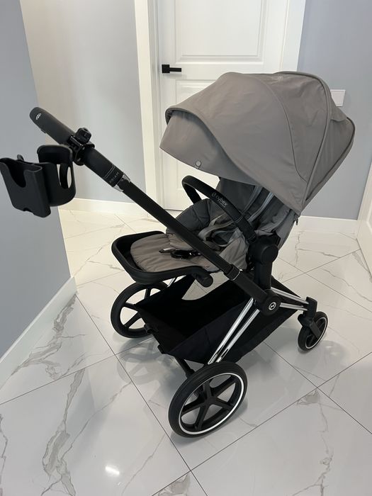 Cybex Priam 4.0, 2 в 1, Mirage Grey на шасі Chrome Black (2025)
