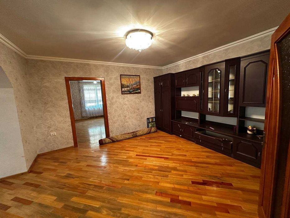 Продається будинок у місті Тячів