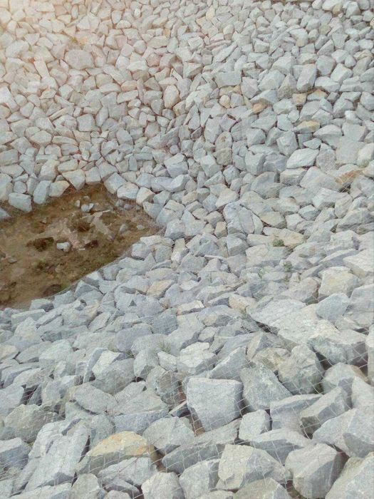 Доставимо камінь бутовий ручний відбір, щебінь, відсів від 5 до 11 тон