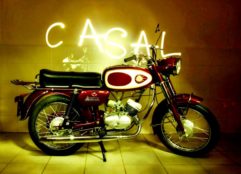 Motorizada Casal 301M restaurada