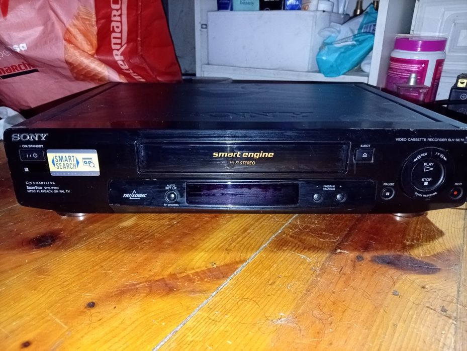 Videogravador VHS Sony SLV-SE70 (Para Peças / Reparação)