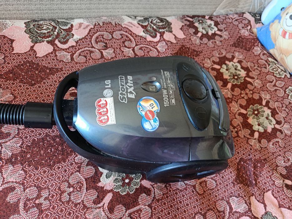 Продам пилесос LG в гарному технічному стані