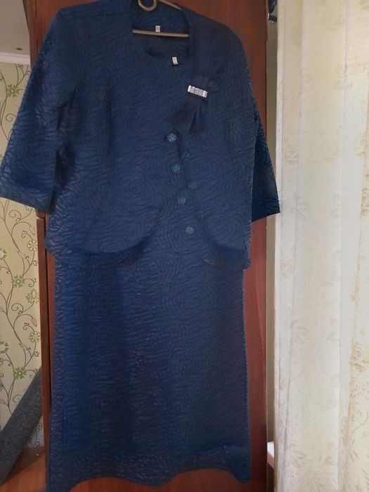 Жіночі плаття костюм,спідниця,блузки