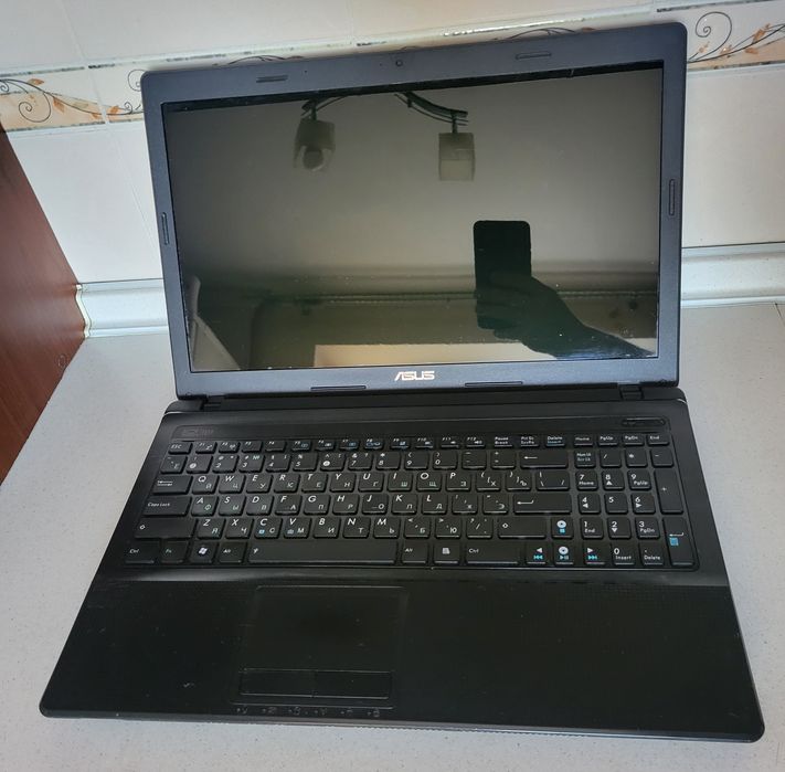 Ноутбук 15,6" Asus Core i3 (4ядра)/8Gb/128Gb SSD