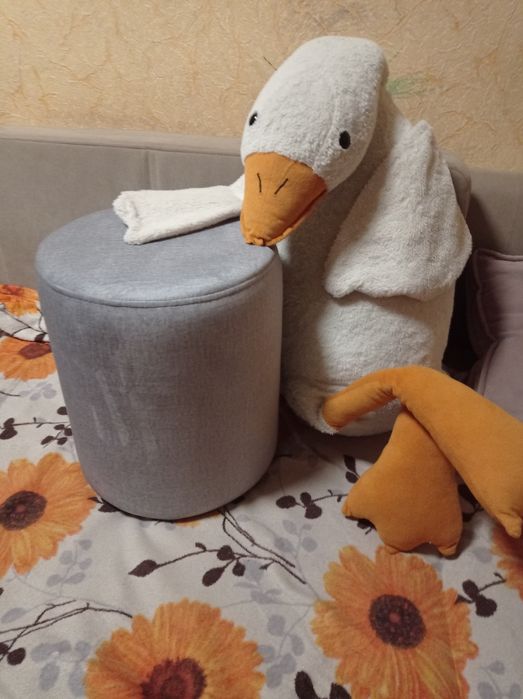 Пуф , банкетка , атаманка нові