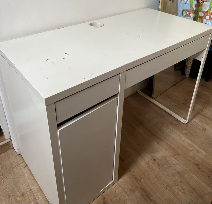 Biurko białe toaletka ikea