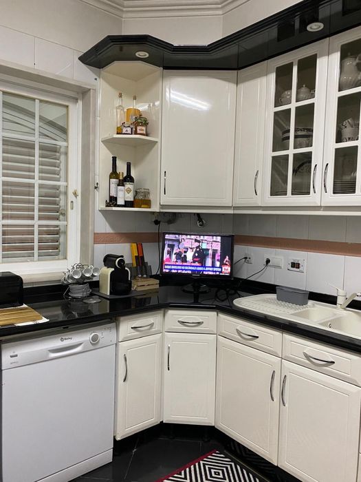 Cozinha com/sem bancada de pedra