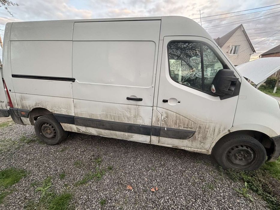 Вантажний бус Opel Movano дизель  2.3  2010 року