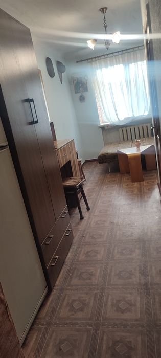 Кімната в гуртожитку з своїм санвузлом  Київська- Східна.