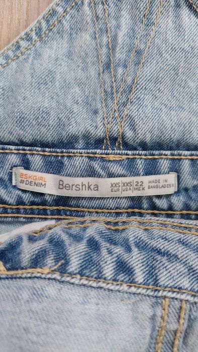 spodenki szorty jeansowe damskie ogrodniczki r.xxs Bershka