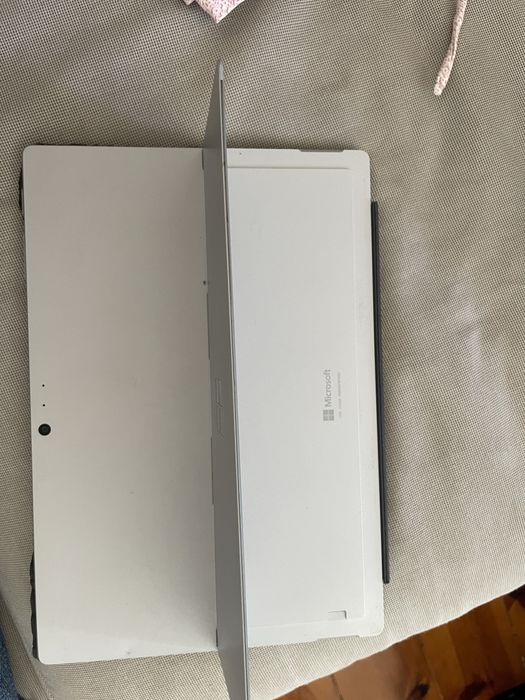 Microsoft Surface 6 pro