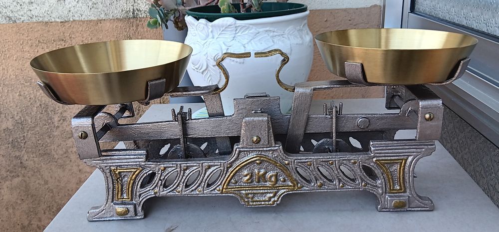 Balança Antiga de 2 kg, Restaurada