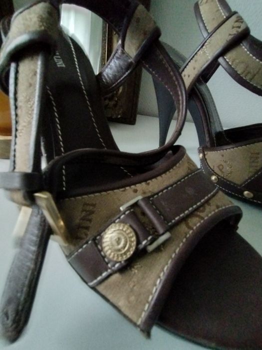 Buty Pollini na obcasie r.37