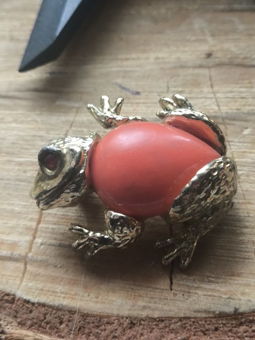 Stara metalowa broszka płaz ,żaba ,gekon . Vintage