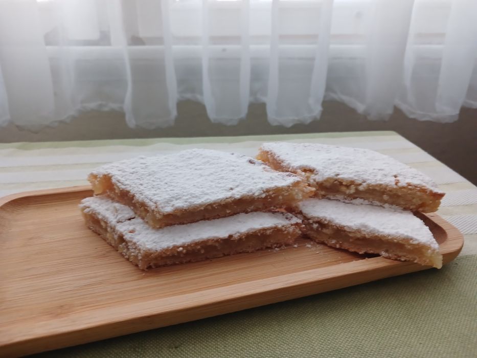 Лимонні тістечка.