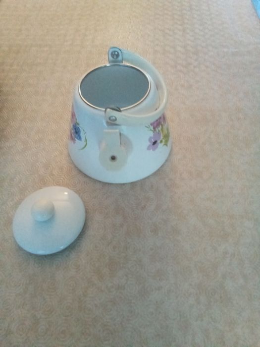 Chaleira para chá urgência