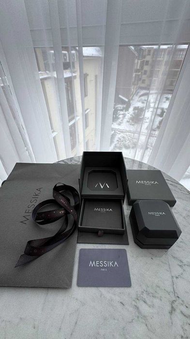 Коробка пакування messika