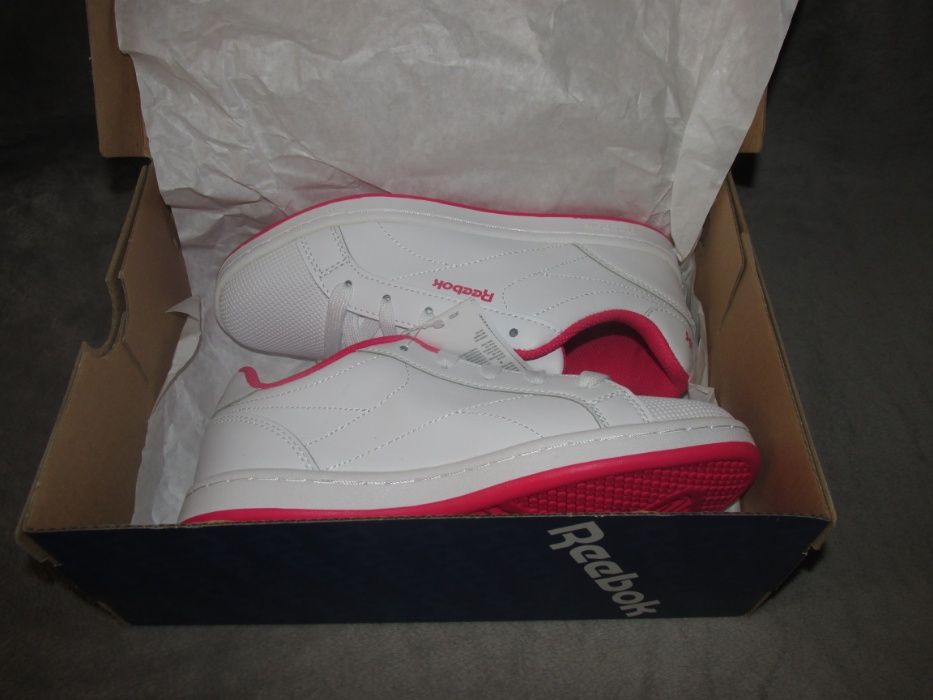 Nowe buty Reebok dla kobiety dziewczyny