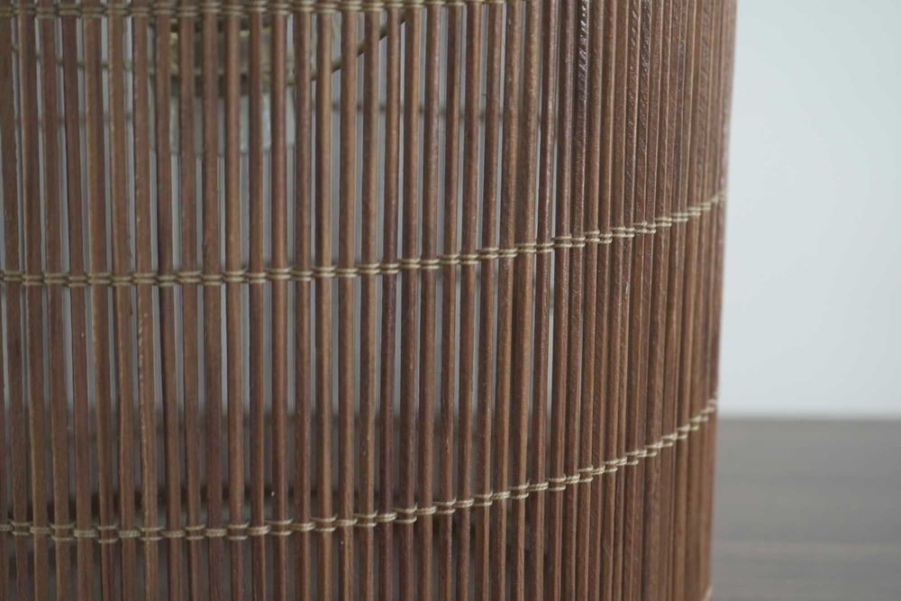 1 Candeeiro de Teto + 1 Candeeiro de Mesa64729838426115124