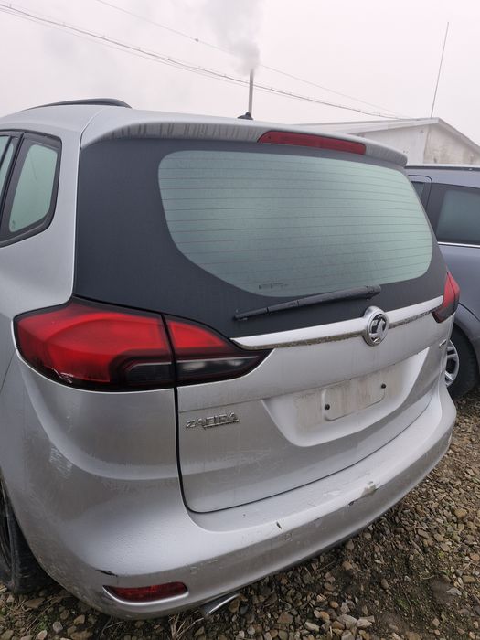 кришка багажника ляда Opel Zafira Tourer 2012-2016