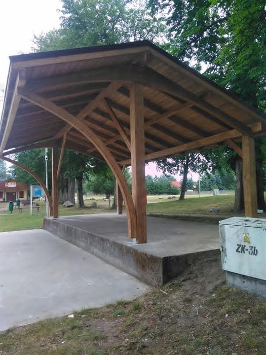 Łączenie stali z drewnem
