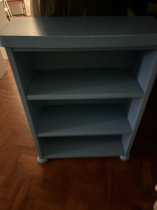 Estante / movel azul