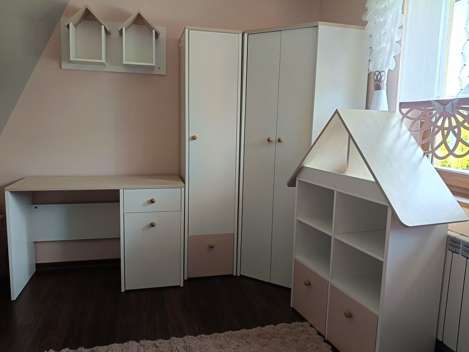 Zestaw mebli dziecięcych 5 elementów, regał domek.