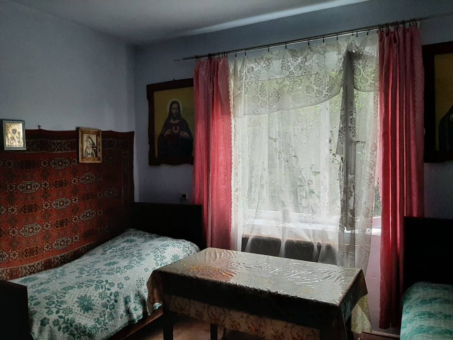 Продаж будинку у селі Утіховичі