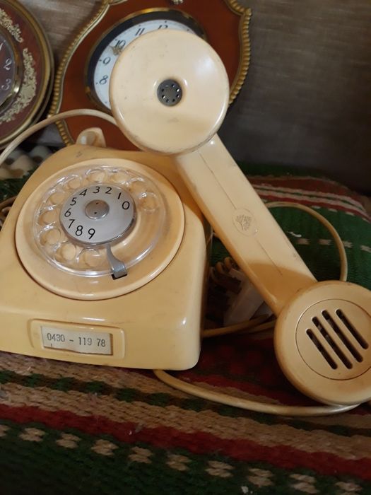 Zabytkowy telefon  antyk