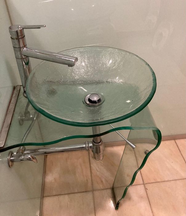 Lavatório  verde de vidro remperada